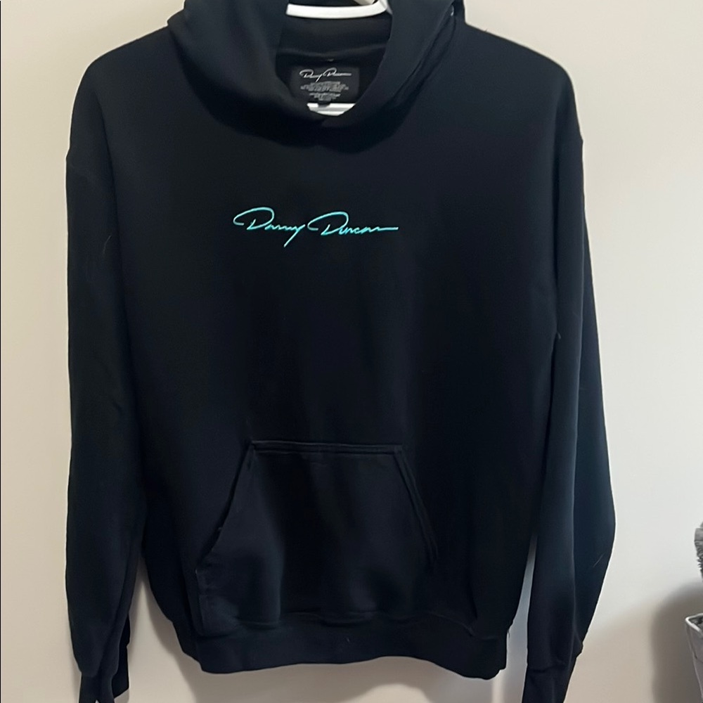 Black Sweatshirt Hoodie Casual Style